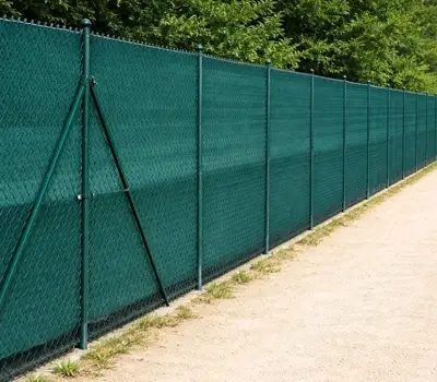 UV Stabilized HDPE Nets: as long lasting boundary fencing